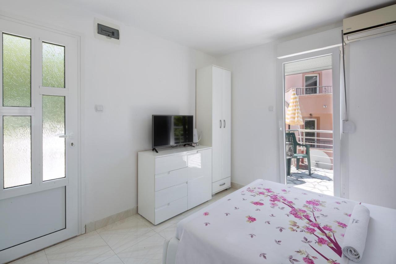 Studios Merdovic Budva Exterior foto